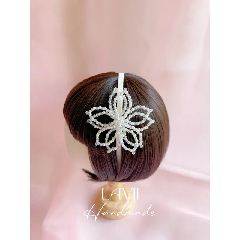 Bờm cài hoa ngọc đá siêu sang cho bé by Lavii handmade – Lavii Handmade