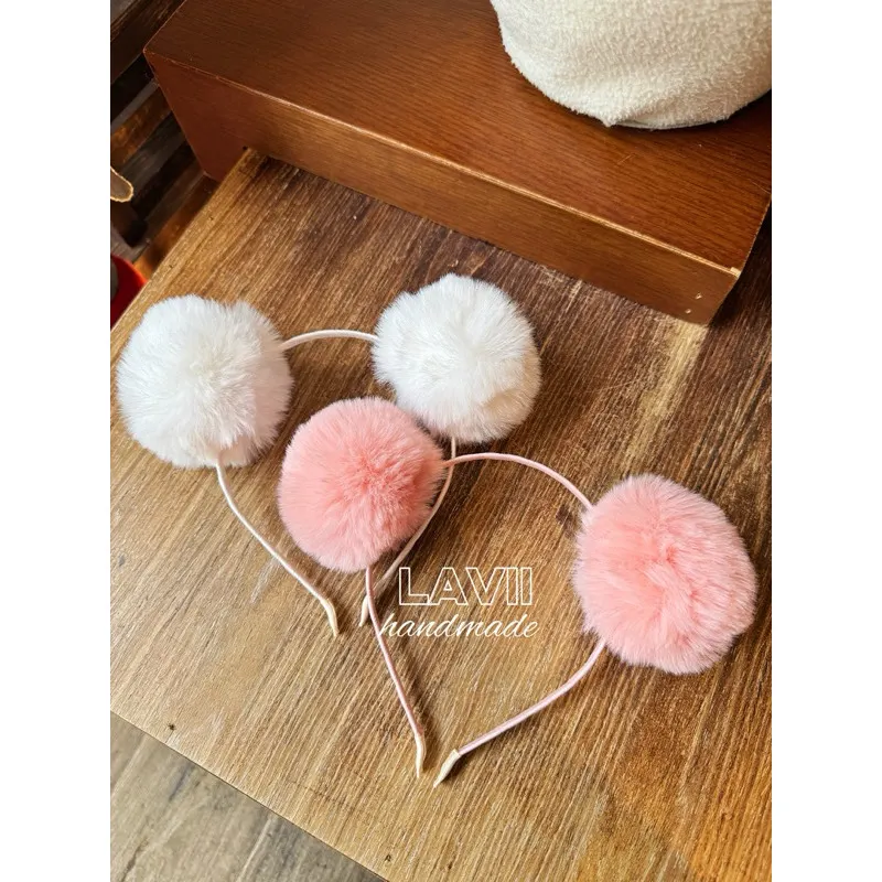 Cài bờm tóc cục bông lông thỏ to đẹp cho bé. LAVII HANDMADE – Lavii Handmade