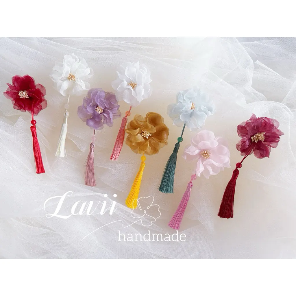 Kẹp hoa đính tua rua 1 chiếc cho bé dịp Tết, Trung thu,.. – Lavii Handmade