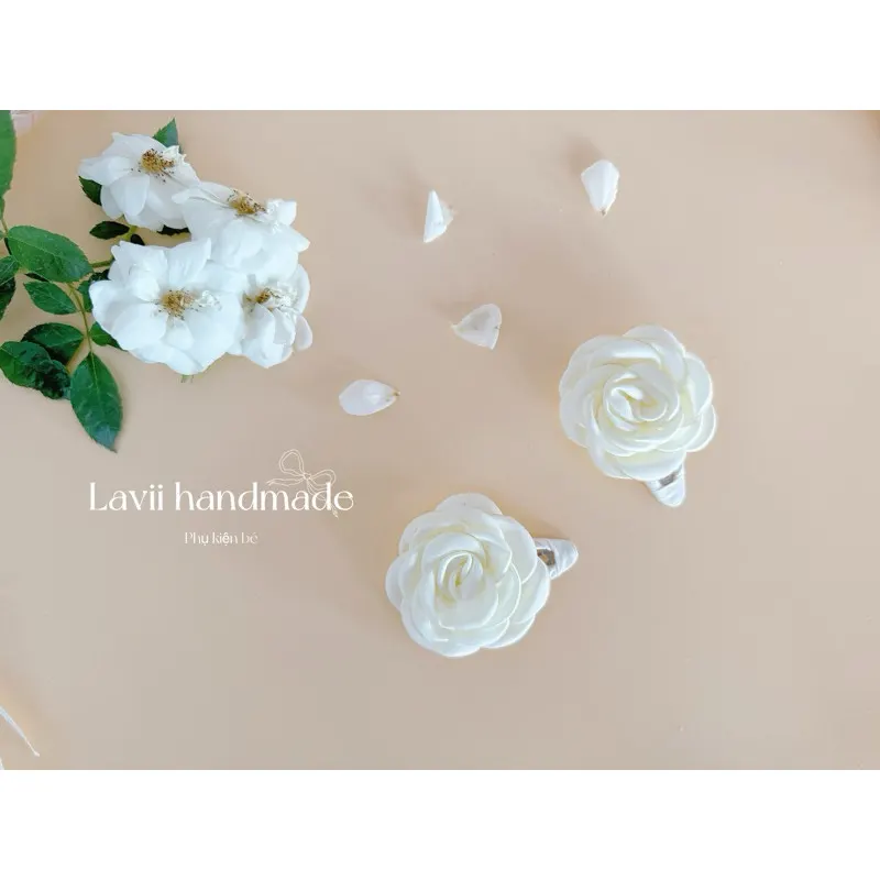 Kẹp hoa lụa kem 1 chiếc. Lavii handmade – Lavii Handmade