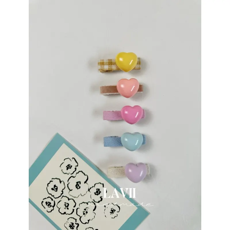 Kẹp đính tim nhiều màu by Lavii Handmade – Lavii Handmade