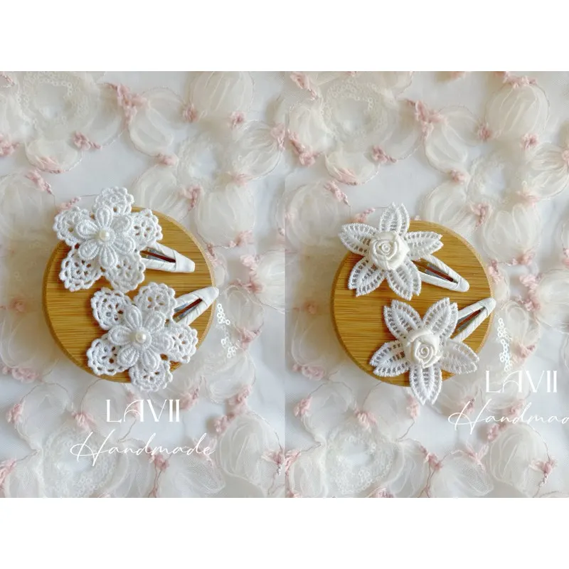 Kẹp mái hoa thêu trắng cho bé 1 chiếc by Lavii handmade – Lavii Handmade