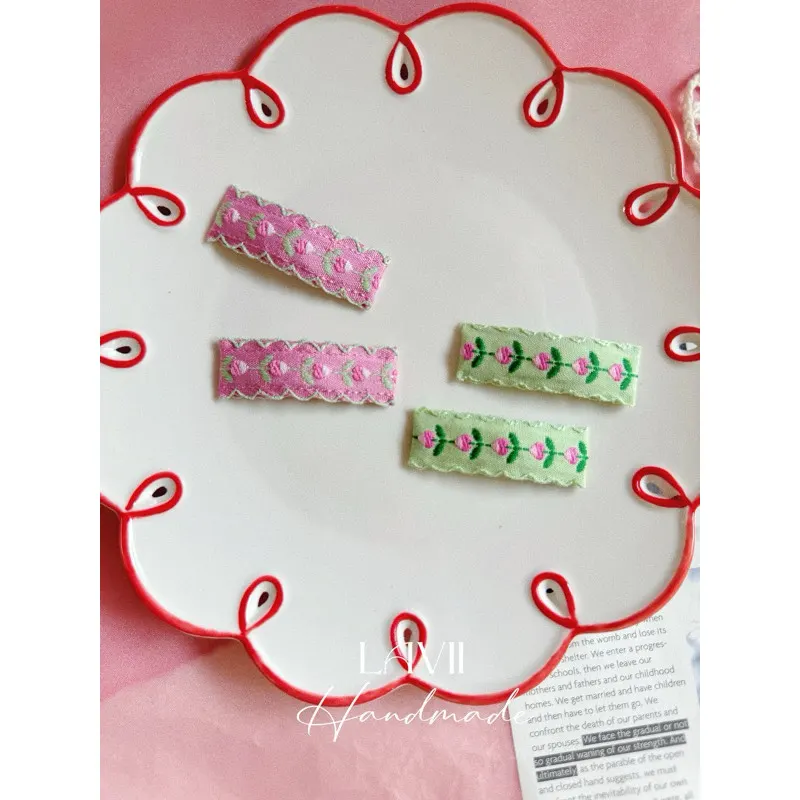 Kẹp mái thêu hoa dễ thương cho bé 2 chiếc by Lavii handmade – Lavii Handmade