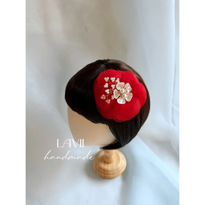 Kẹp tóc hoa voan đỏ đính hoa ngọc handmade by Lavii – Lavii Handmade