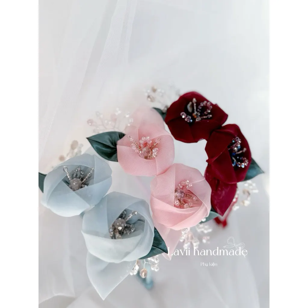 Lavii. Bờm hoa voan cao cấp kết ngọc 3 màu – Lavii Handmade