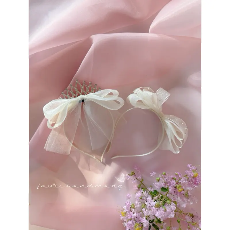Lavii. Bờm nơ màu kem vương miện xinh xắn – Lavii Handmade