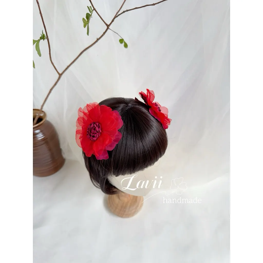 Lavii. Kẹp hoa voan nhiều màu xinh 1 chiếc – Lavii Handmade