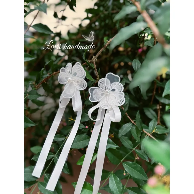 Lavii. Set kẹp hoa voan đính nơ dài trắng 2 chiếc – Lavii Handmade