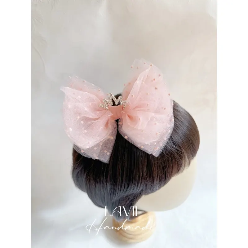 Nơ voan chấm bi đính vương miện cho bé by Lavii – Lavii Handmade