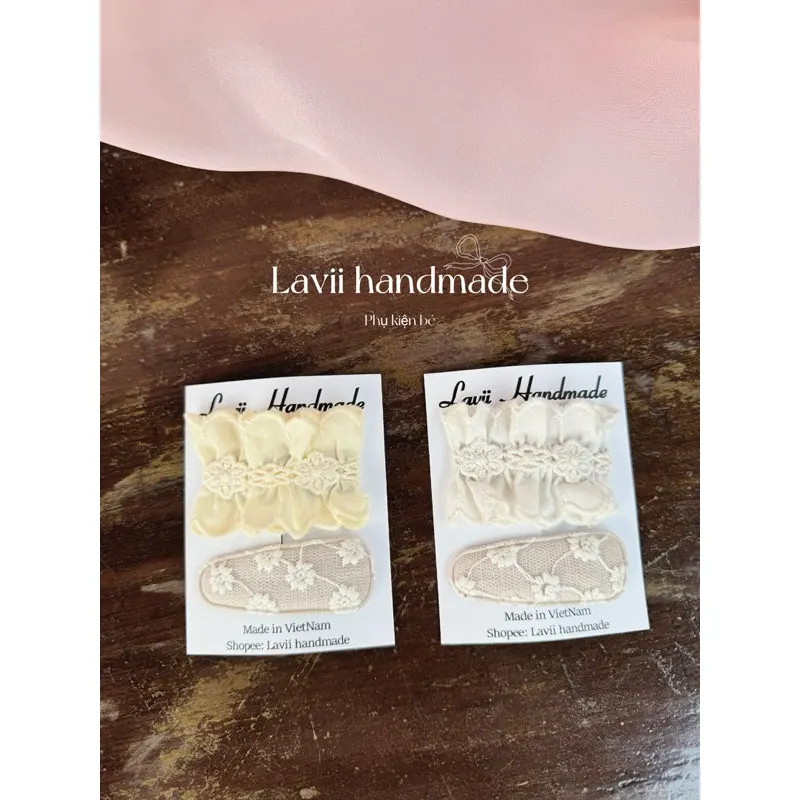 Set kẹp bèo hoa Hàn Quốc 2 màu cho bé. Lavii handmade – Lavii Handmade