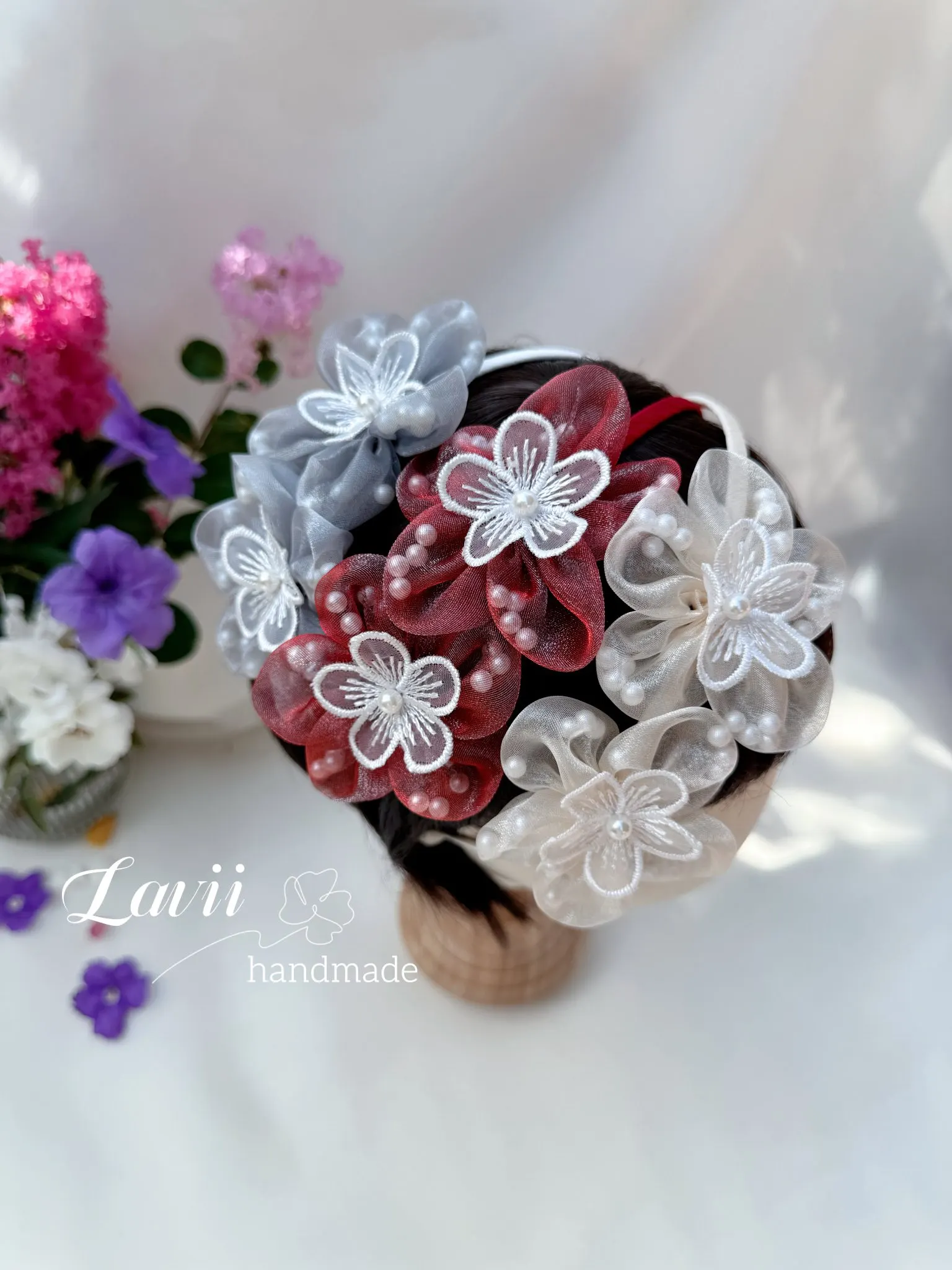 Cài tóc hoa cúc handmade Lavii